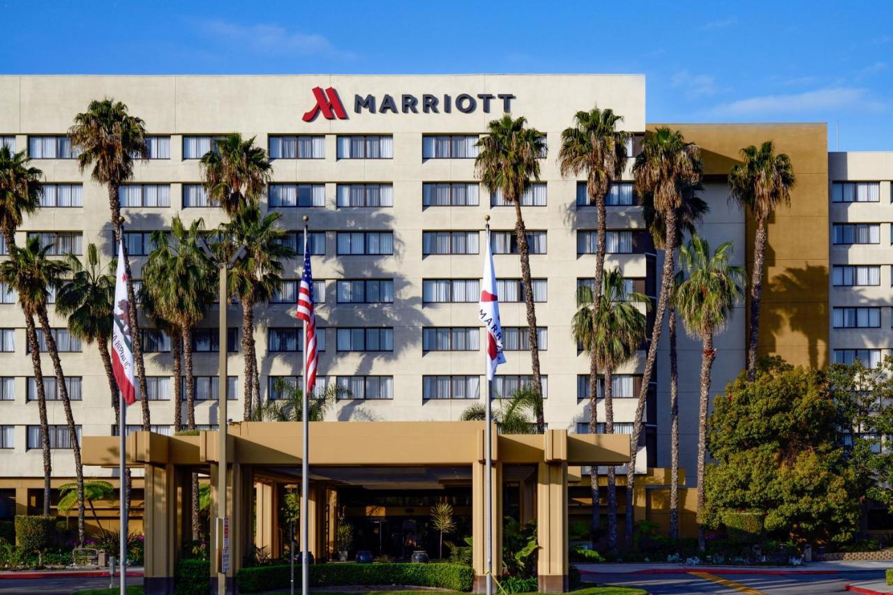 Long Beach Marriott Экстерьер фото